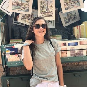 Meet your Posher, Kendra